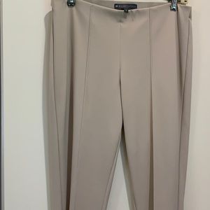 Elliott Lauren Sand size 6 pull on ankle pant